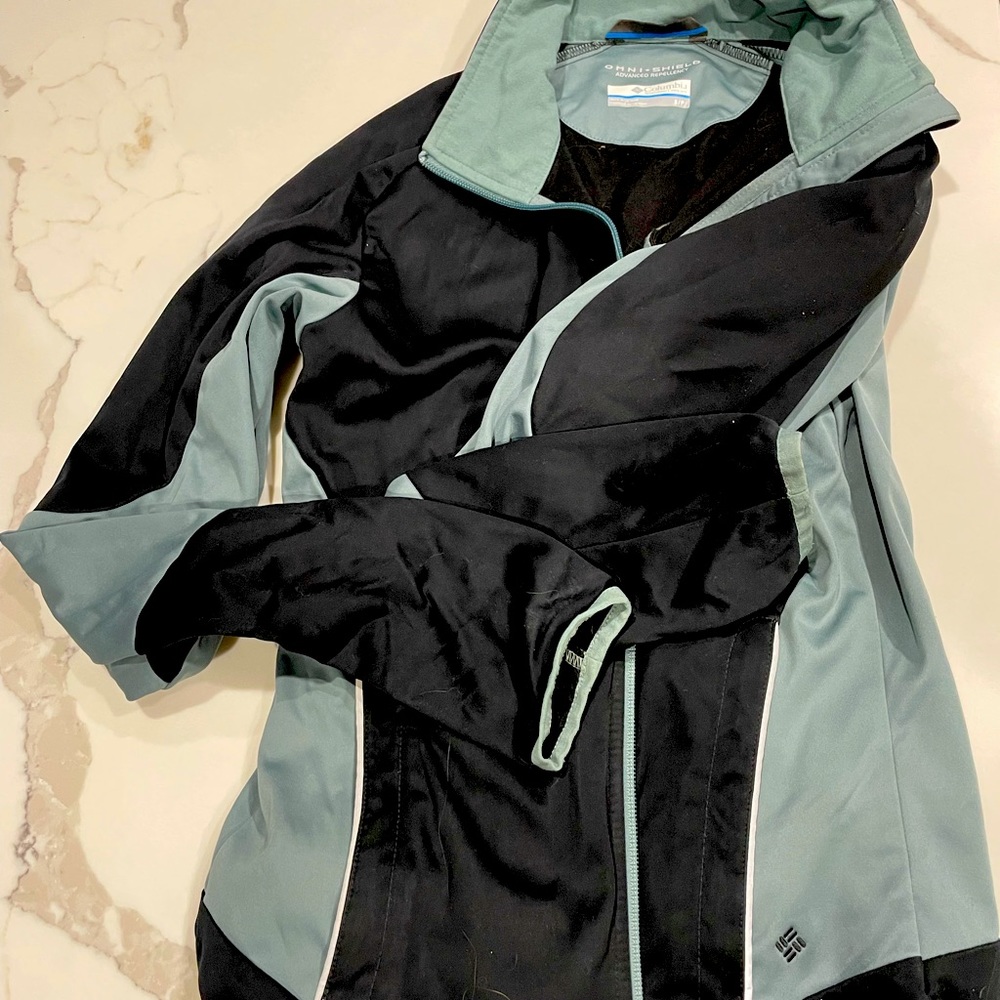 Small Omni heat Columbia jacket
